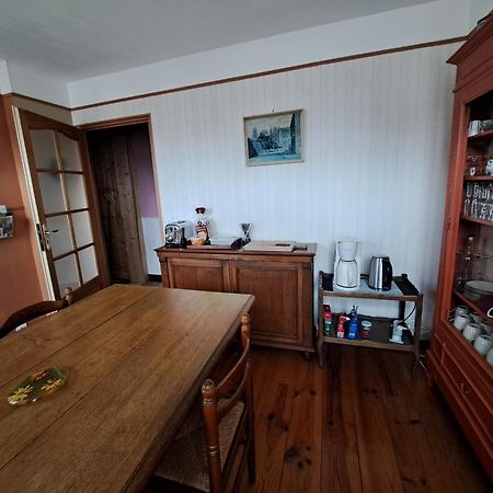 Location A Coucy Le Chateau 외부 사진