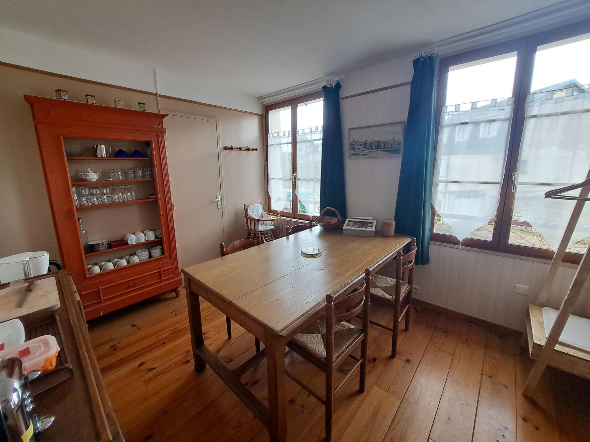 Location A Coucy Le Chateau 외부 사진