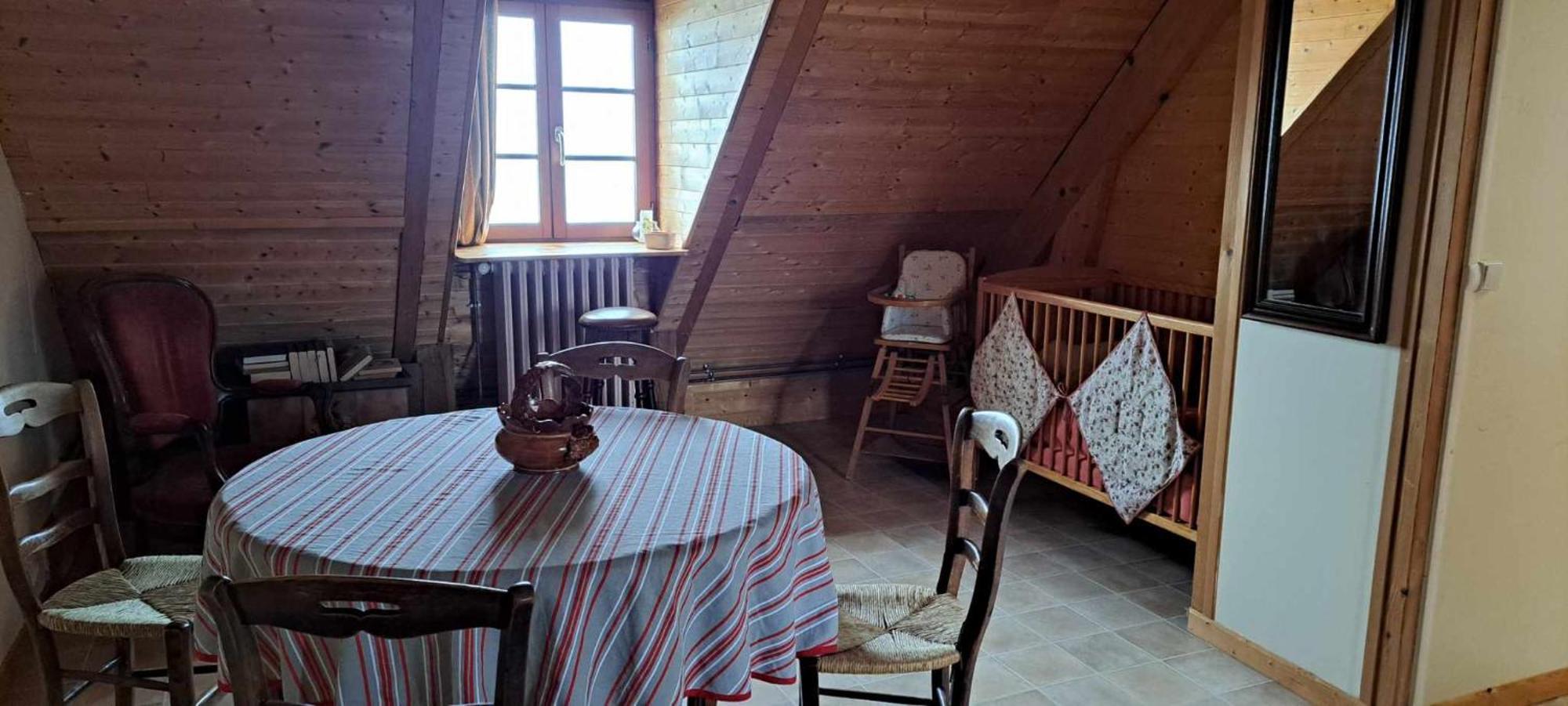Location A Coucy Le Chateau 외부 사진